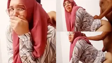 Bokep Jilbab Pink Seduce Brondong Di Kamar 2026 poster