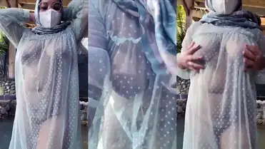 Bokep Jilbab Tante Jilboobs Pamer Toket Transparan poster